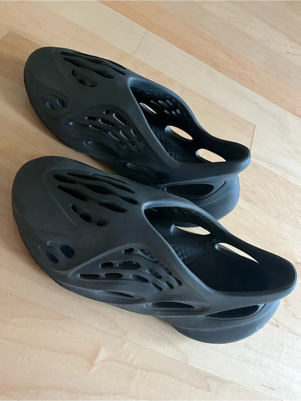 Yeezy foam Men's Black Foam men 9